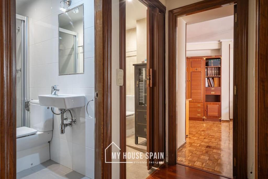 Myhousespain - Piso Centrico Junto A La Playa Gijón Exterior foto